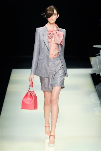 Fotoservizio/SS 2016/WOMEN/GIORGIO ARMANI/DP1/9