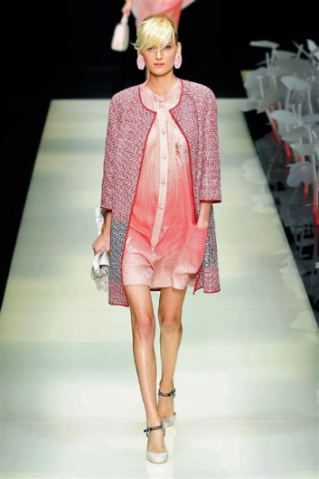 Fotoservizio/SS 2016/WOMEN/GIORGIO ARMANI/DP1/12