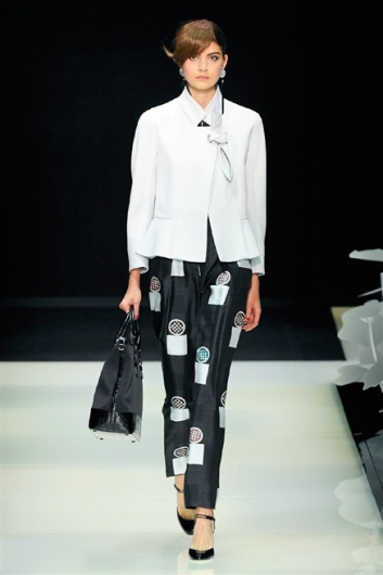 Fotoservizio/SS 2016/WOMEN/GIORGIO ARMANI/DP1/24