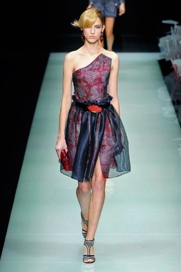 Fotoservizio/SS 2016/WOMEN/GIORGIO ARMANI/DP1/33