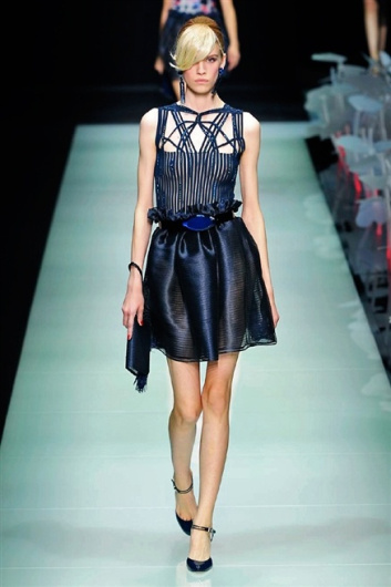 Fotoservizio/SS 2016/WOMEN/GIORGIO ARMANI/DP1/43