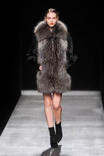 Fotoservizio/FW 2012-2013/WOMEN/SPORTMAX/12