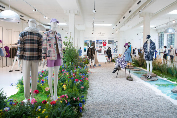 Fotoservizio/SS 2023/MEN/PRESENTAZIONE/WOOLRICH/DP2/2