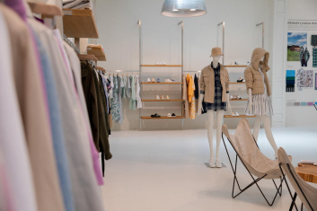 Fotoservizio/SS 2023/MEN/PRESENTAZIONE/WOOLRICH/DP2/9