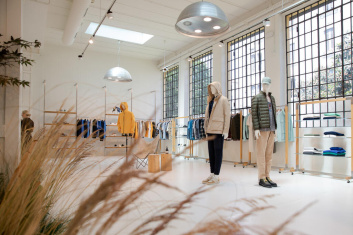 Fotoservizio/SS 2023/MEN/PRESENTAZIONE/WOOLRICH/DP2/5