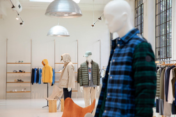 Fotoservizio/SS 2023/MEN/PRESENTAZIONE/WOOLRICH/DP2/19