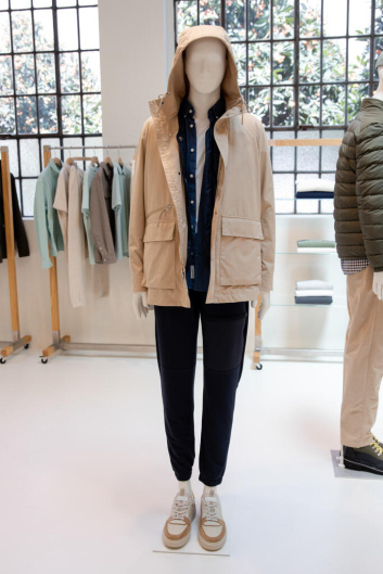 Fotoservizio/SS 2023/MEN/PRESENTAZIONE/WOOLRICH/DP2/43