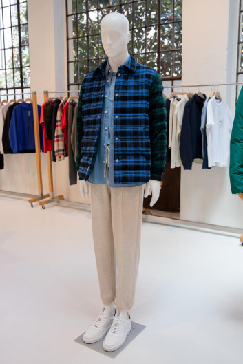 Fotoservizio/SS 2023/MEN/PRESENTAZIONE/WOOLRICH/DP2/46