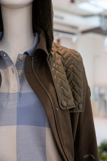 Fotoservizio/SS 2023/MEN/PRESENTAZIONE/WOOLRICH/DP2/56