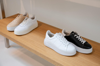 Fotoservizio/SS 2023/MEN/PRESENTAZIONE/WOOLRICH/DP2/74