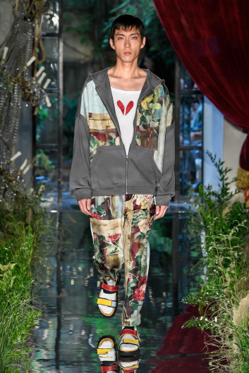 Fotoservizio/SS 2023/WOMEN/SFILATA/ANTONIO MARRAS/DP2/11