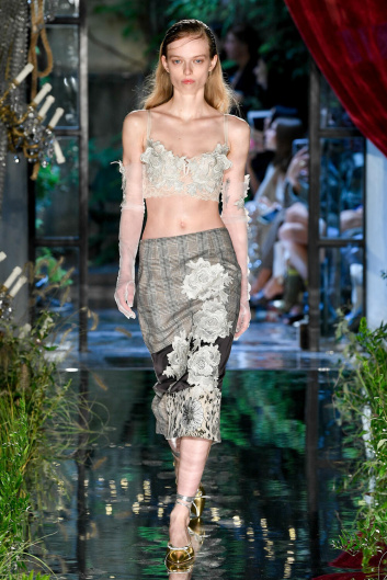 Fotoservizio/SS 2023/WOMEN/SFILATA/ANTONIO MARRAS/DP2/7
