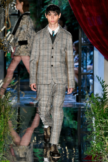 Fotoservizio/SS 2023/WOMEN/SFILATA/ANTONIO MARRAS/DP2/8