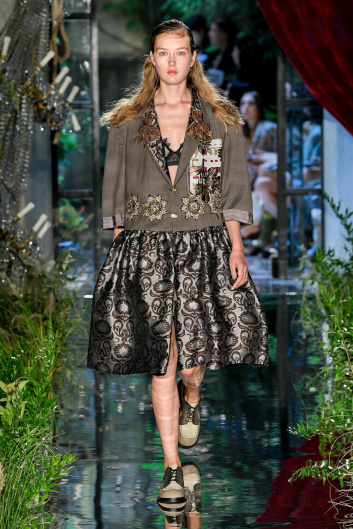 Fotoservizio/SS 2023/WOMEN/SFILATA/ANTONIO MARRAS/DP2/0