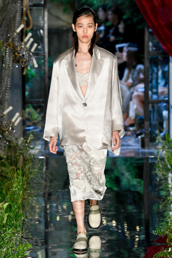 Fotoservizio/SS 2023/WOMEN/SFILATA/ANTONIO MARRAS/DP2/12
