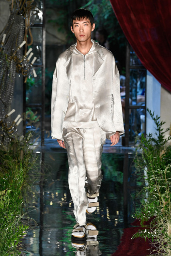 Fotoservizio/SS 2023/WOMEN/SFILATA/ANTONIO MARRAS/DP2/13
