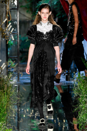 Fotoservizio/SS 2023/WOMEN/SFILATA/ANTONIO MARRAS/DP2/29