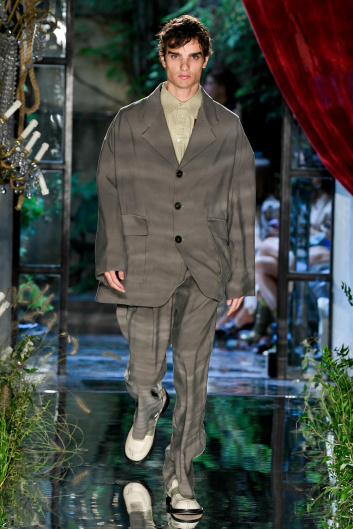 Fotoservizio/SS 2023/WOMEN/SFILATA/ANTONIO MARRAS/DP2/22