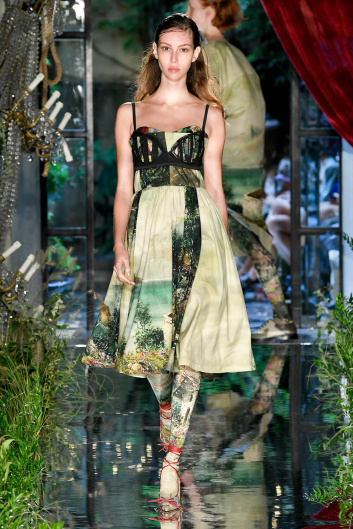 Fotoservizio/SS 2023/WOMEN/SFILATA/ANTONIO MARRAS/DP2/23
