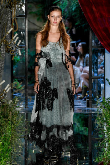 Fotoservizio/SS 2023/WOMEN/SFILATA/ANTONIO MARRAS/DP2/34