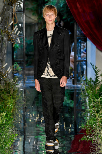 Fotoservizio/SS 2023/WOMEN/SFILATA/ANTONIO MARRAS/DP2/36