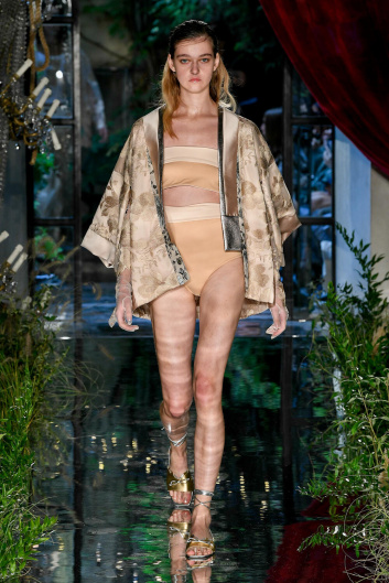Fotoservizio/SS 2023/WOMEN/SFILATA/ANTONIO MARRAS/DP2/44