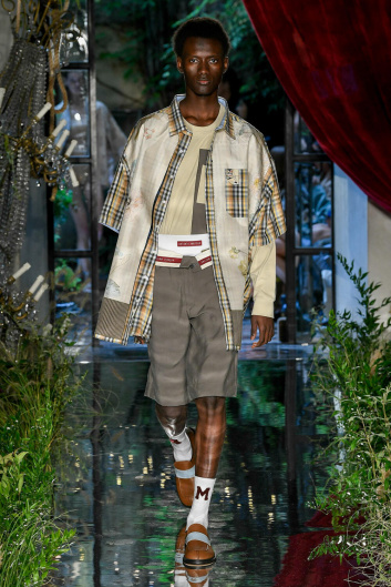 Fotoservizio/SS 2023/WOMEN/SFILATA/ANTONIO MARRAS/DP2/43