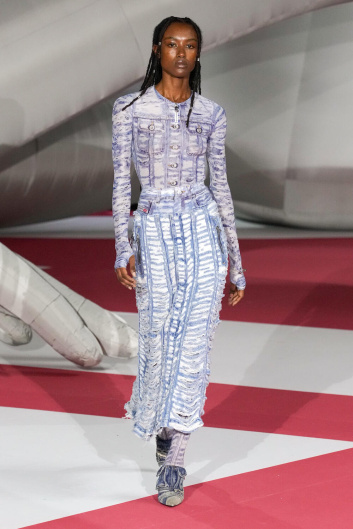 Fotoservizio/SS 2023/WOMEN/SFILATA/DIESEL/DP2/1