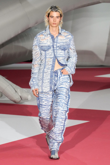 Fotoservizio/SS 2023/WOMEN/SFILATA/DIESEL/DP2/2