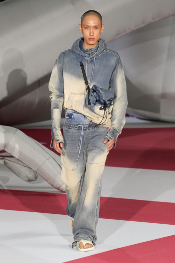 Fotoservizio/SS 2023/WOMEN/SFILATA/DIESEL/DP2/2