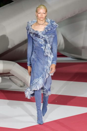 Fotoservizio/SS 2023/WOMEN/SFILATA/DIESEL/DP2/12