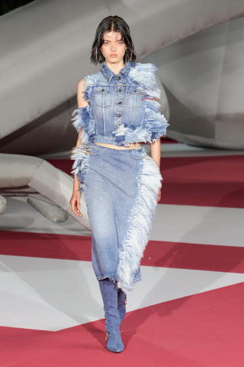 Fotoservizio/SS 2023/WOMEN/SFILATA/DIESEL/DP2/13