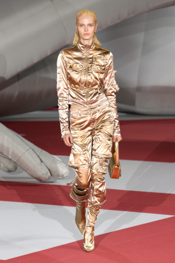 Fotoservizio/SS 2023/WOMEN/SFILATA/DIESEL/DP2/3