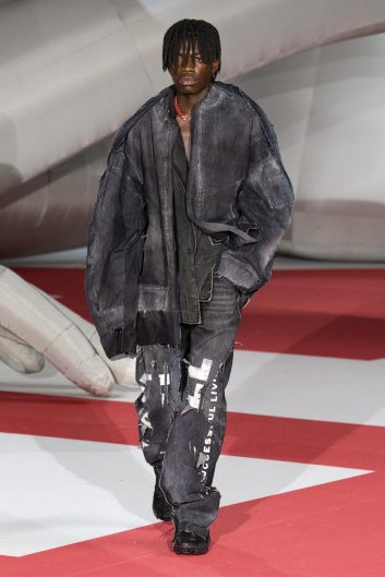 Fotoservizio/SS 2023/WOMEN/SFILATA/DIESEL/DP2/35