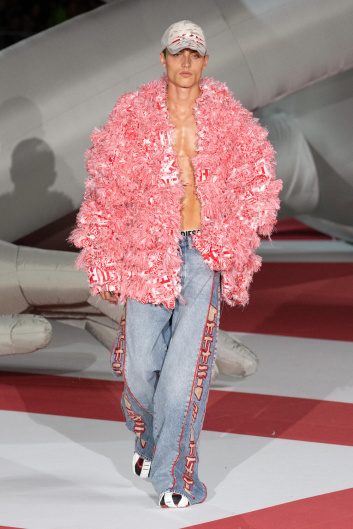 Fotoservizio/SS 2023/WOMEN/SFILATA/DIESEL/DP2/37