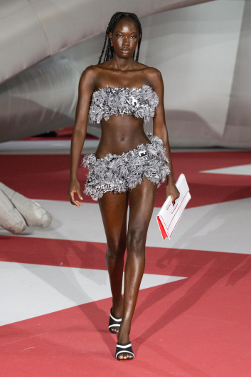 Fotoservizio/SS 2023/WOMEN/SFILATA/DIESEL/DP2/39