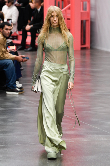 Fotoservizio/SS 2023/WOMEN/SFILATA/FENDI/DP2/4