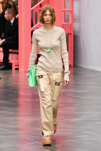 Fotoservizio/SS 2023/WOMEN/SFILATA/FENDI/DP2/5