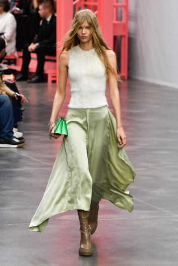 Fotoservizio/SS 2023/WOMEN/SFILATA/FENDI/DP2/10