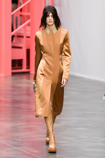 Fotoservizio/SS 2023/WOMEN/SFILATA/FENDI/DP2/11