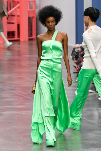 Fotoservizio/SS 2023/WOMEN/SFILATA/FENDI/DP2/30