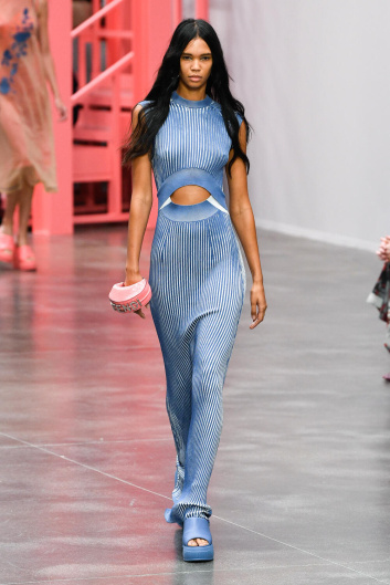 Fotoservizio/SS 2023/WOMEN/SFILATA/FENDI/DP2/47