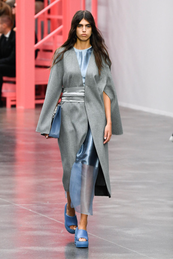 Fotoservizio/SS 2023/WOMEN/SFILATA/FENDI/DP2/41