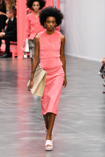 Fotoservizio/SS 2023/WOMEN/SFILATA/FENDI/DP2/54