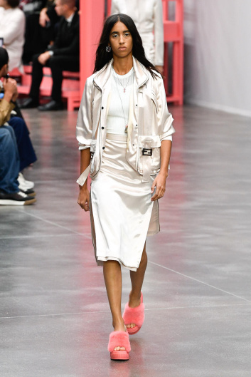 Fotoservizio/SS 2023/WOMEN/SFILATA/FENDI/DP2/62