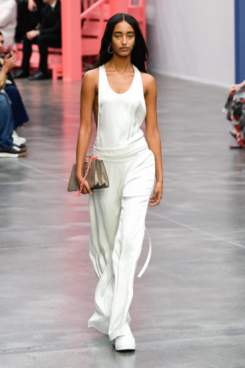 Fotoservizio/SS 2023/WOMEN/SFILATA/FENDI/DP2/65