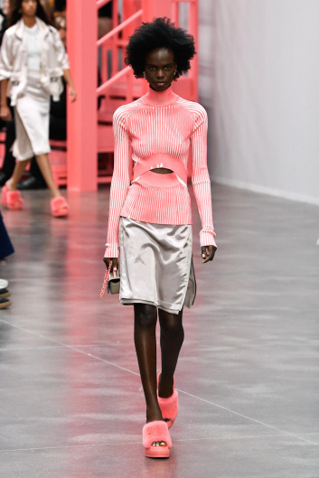 Fotoservizio/SS 2023/WOMEN/SFILATA/FENDI/DP2/61