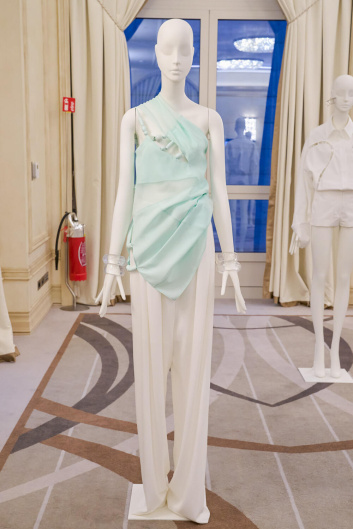Fotoservizio/SS 2023/WOMEN/PRESENTAZIONE/KRIZIA/DP2/18