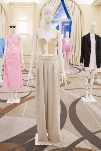 Fotoservizio/SS 2023/WOMEN/PRESENTAZIONE/KRIZIA/DP2/13