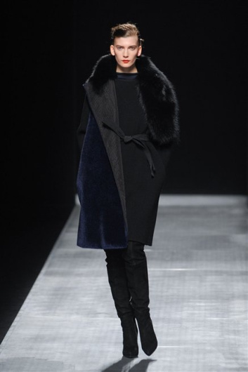 Fotoservizio/FW 2012-2013/WOMEN/SPORTMAX/22
